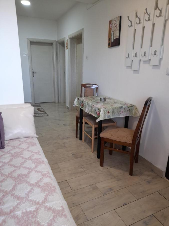 Apartman Sb Ulcinj Eksteriør bilde