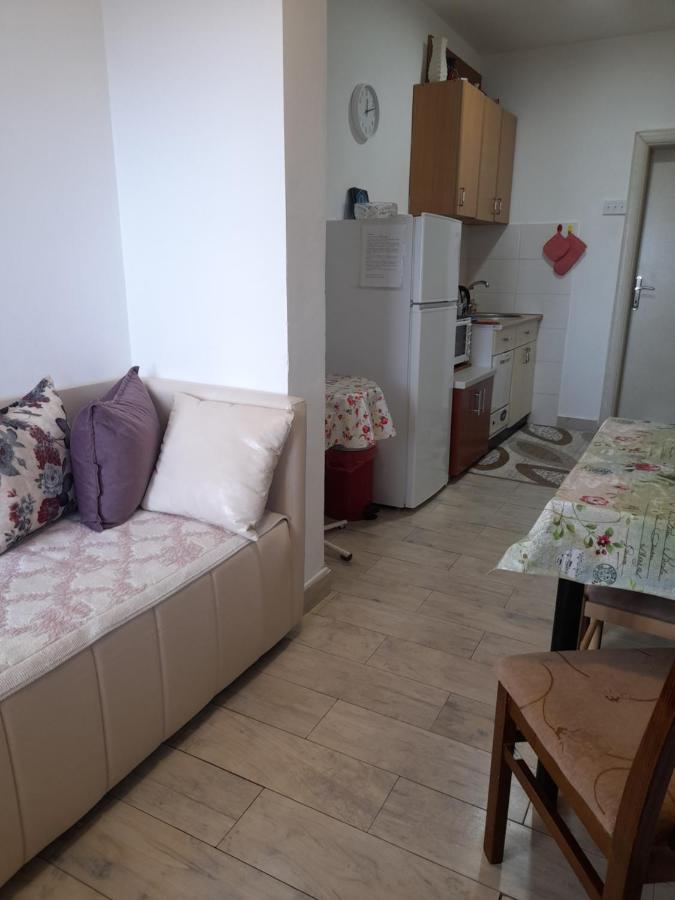 Apartman Sb Ulcinj Eksteriør bilde