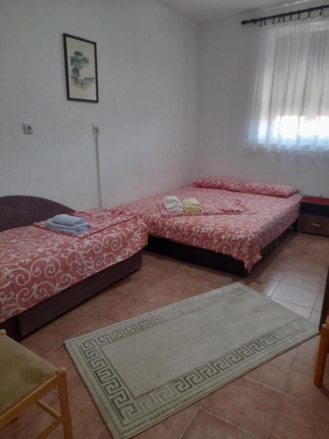 Apartman Sb Ulcinj Eksteriør bilde